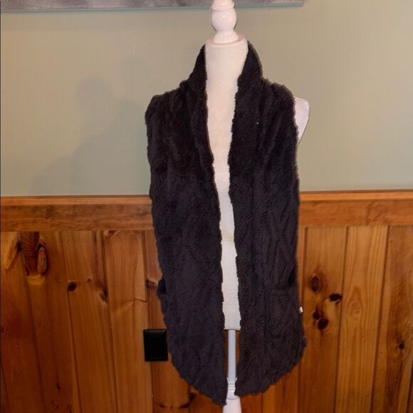 UGG Koolaburra Cozy slate blue vest - Picture 2 of 11